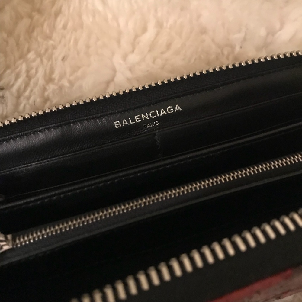 🆕 Balenciaga Python Continental Wallet ✨✨ - Picture 4 of 7
